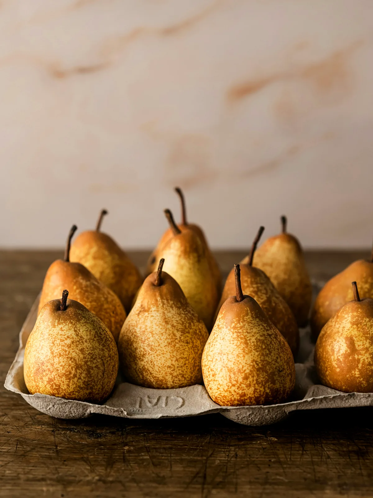 Натюрморт с грушей